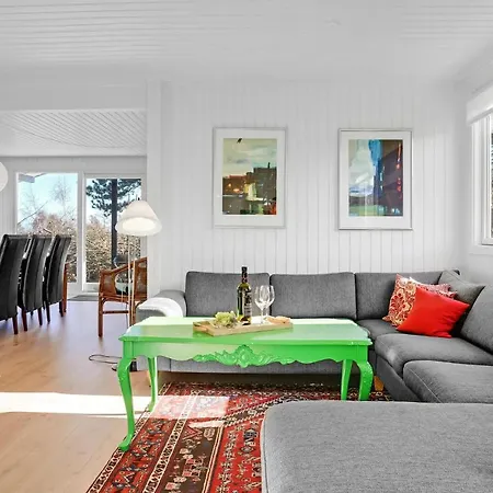 Beautiful In With Kitchen بيت للعطل إيبلتوفت